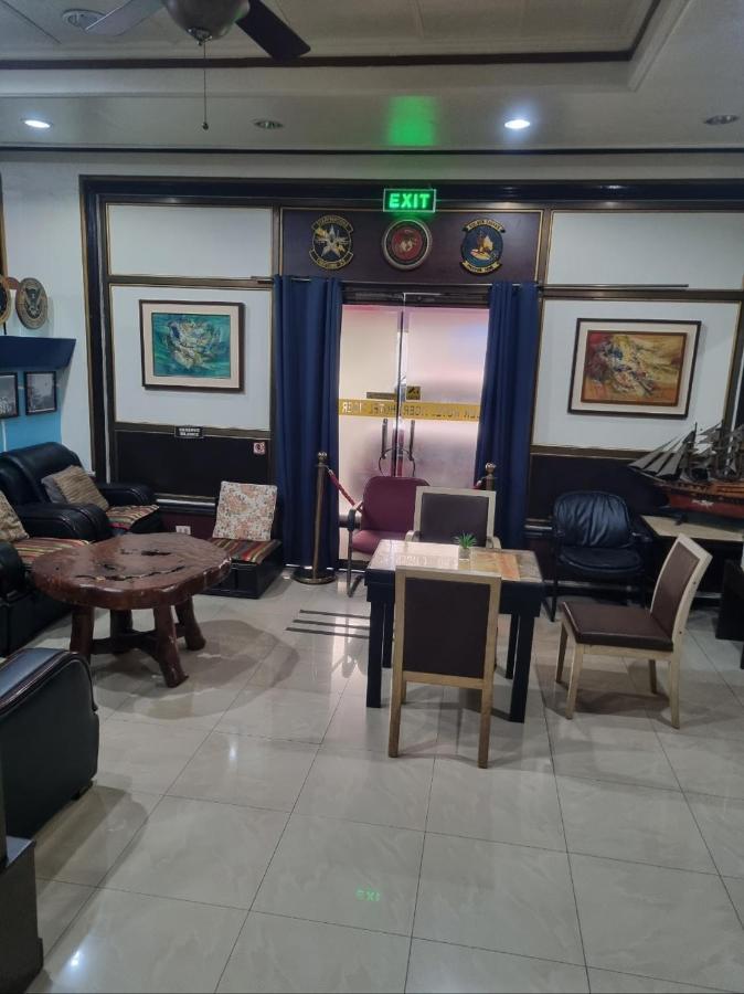 Clark Tiger Hotel